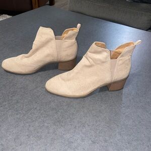 Dr. Scholls Tan Booties Size 8